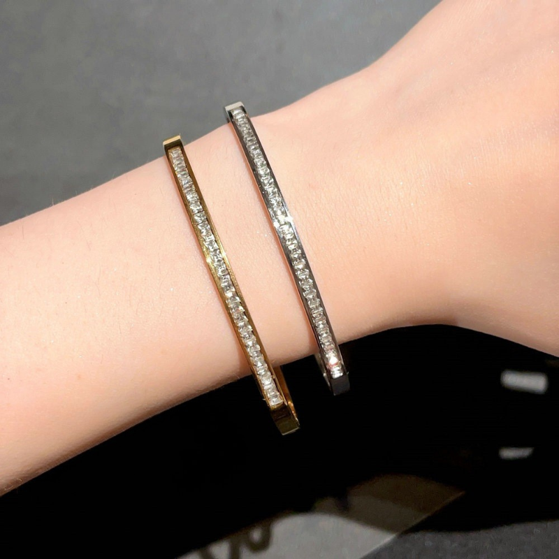 Shiny Zircon Bracelet