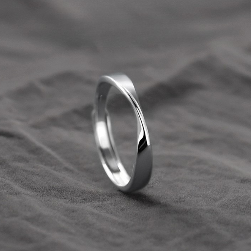 Adjustable Wave Sliver Ring